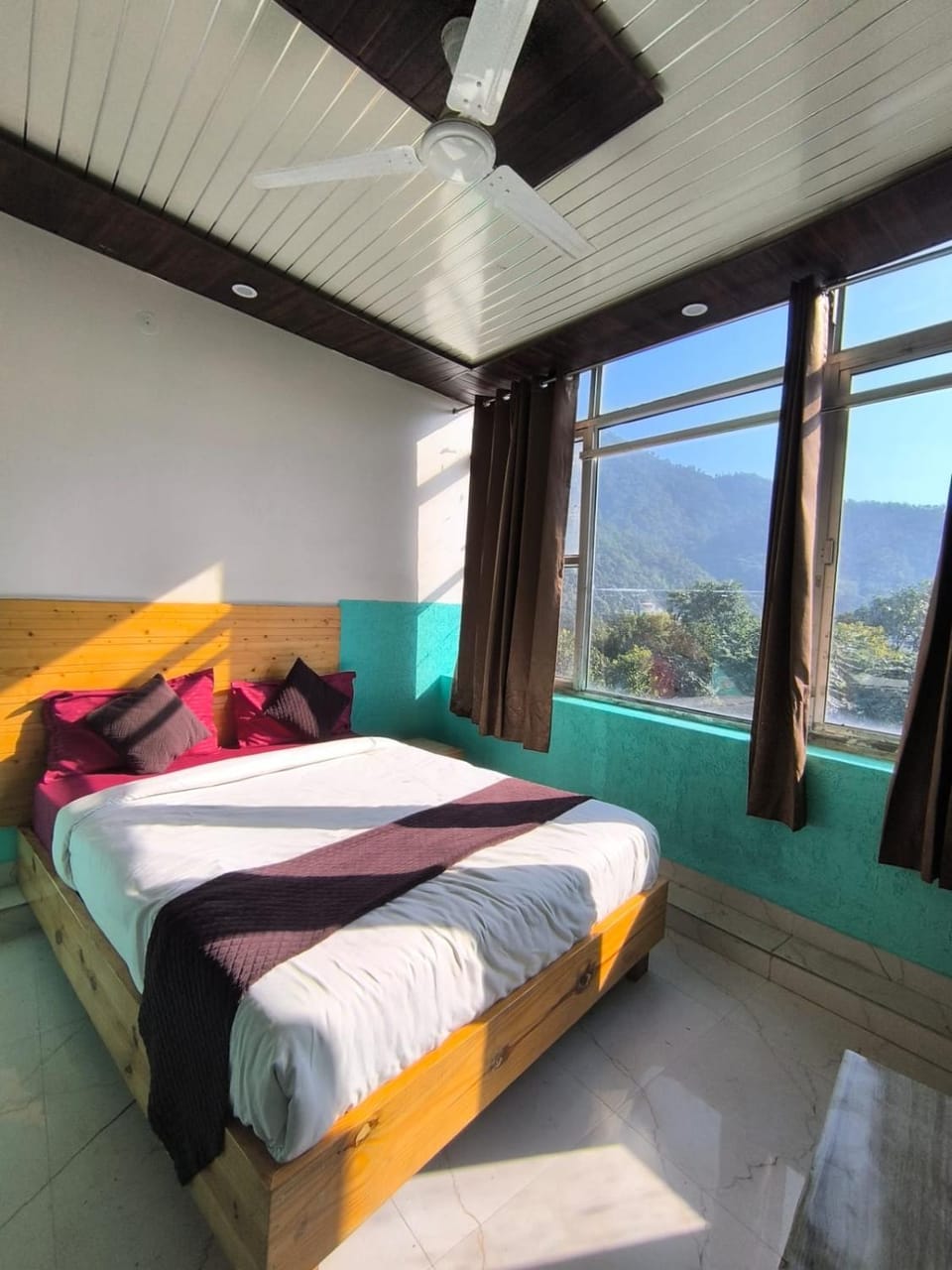 Tatsat Hostel & Cafè Hostel in Rishikesh