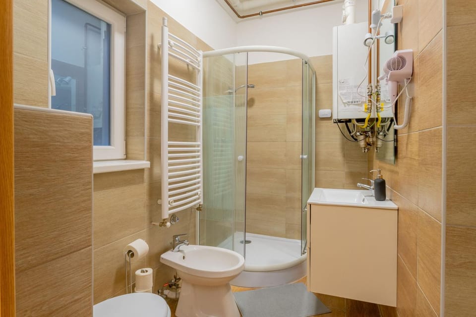Grand City Comfort Studio & Apartment on Erzsebet Boulevard Apartment in Budapest