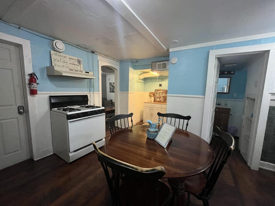 Kitchen or kitchenette, Dining area, dishwasher, oven, stove, toaster
