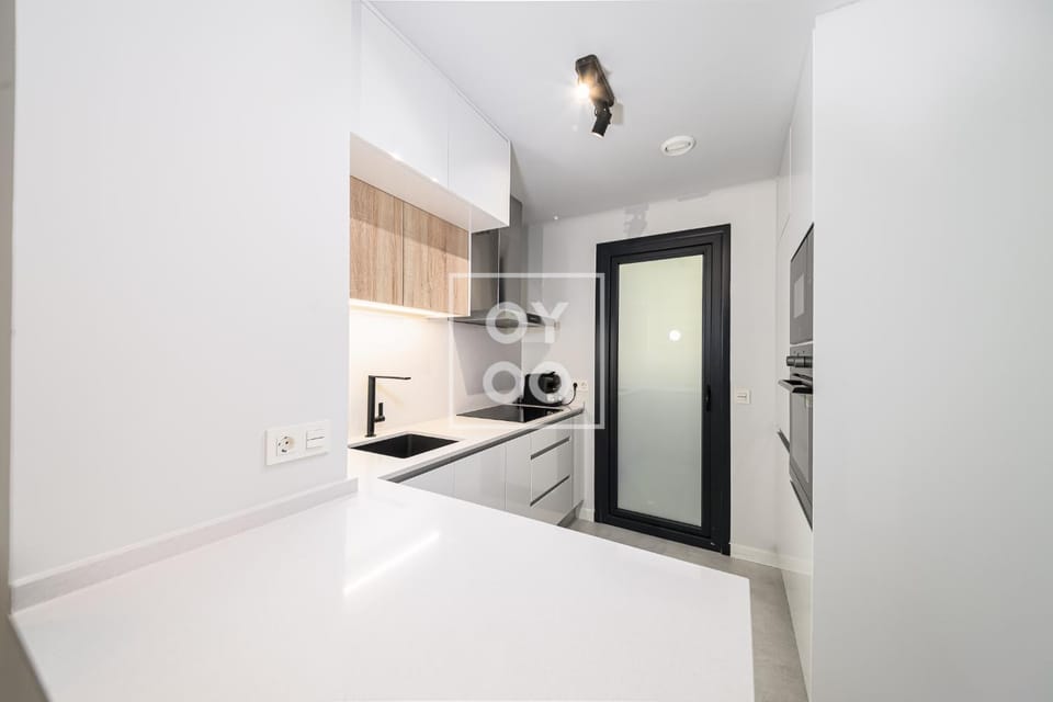 microwave, oven, stove, kitchen