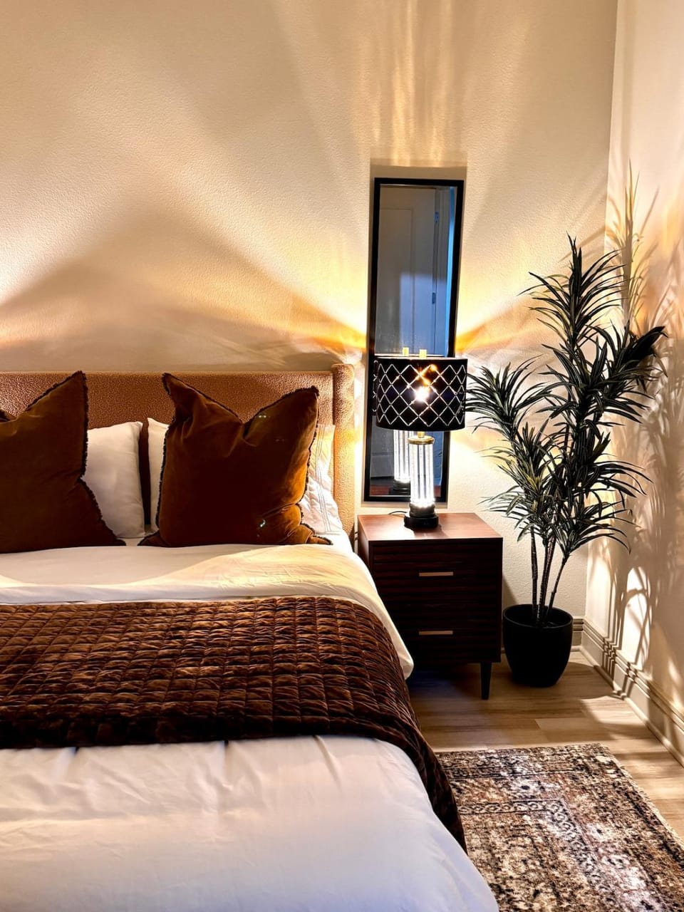 Bed, Bedroom