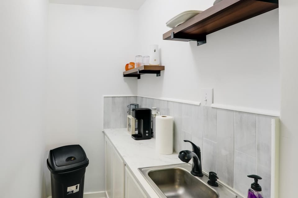 < 1 Mi to Dtwn: Updated Studio in North Greenwood! Apartment in Mississippi