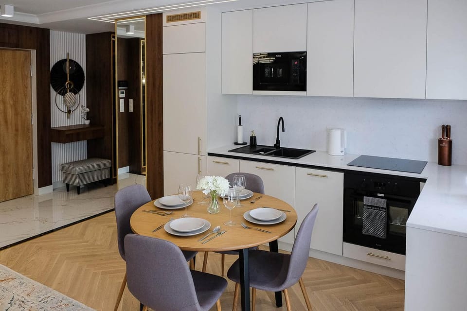 Kitchen or kitchenette, Living room, Seating area, Dining area, oven, stove