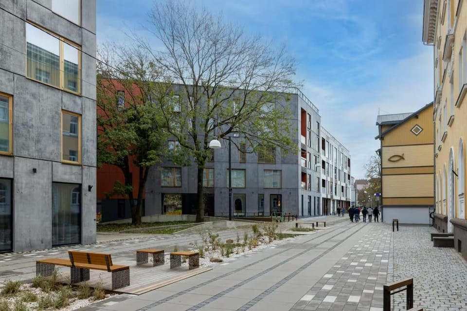 Luxury Penthouse in Best Area, Balcony & Parking Apartment in Tallinn