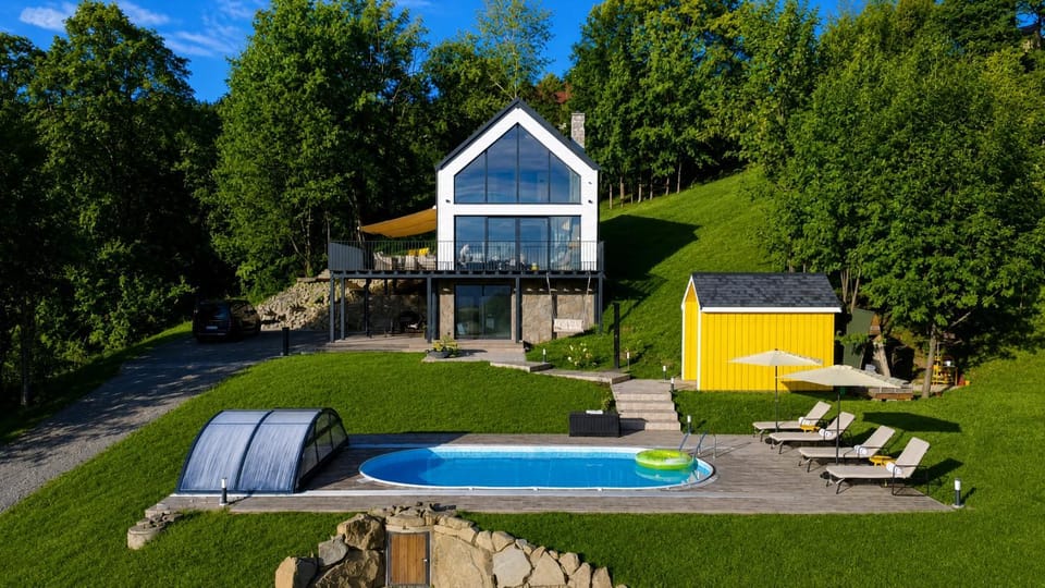 Property building, Swimming pool