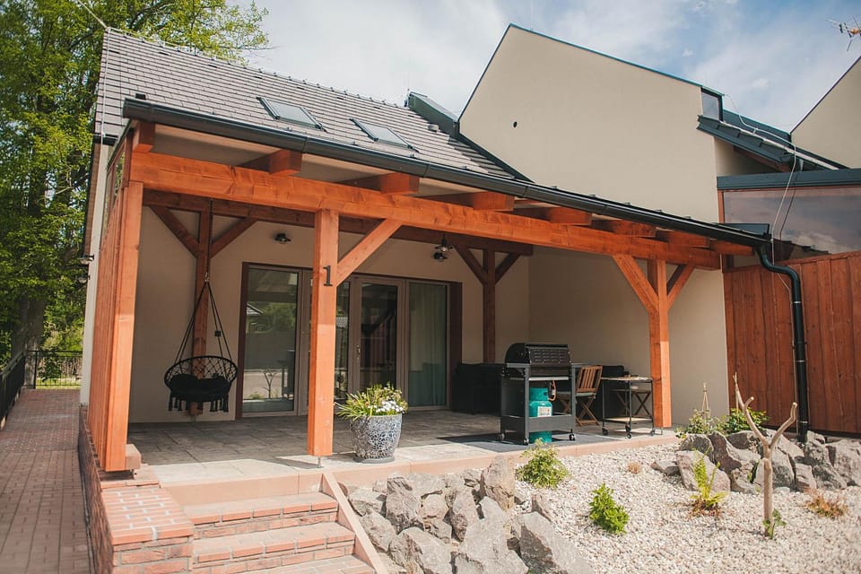 Property building, Balcony/Terrace