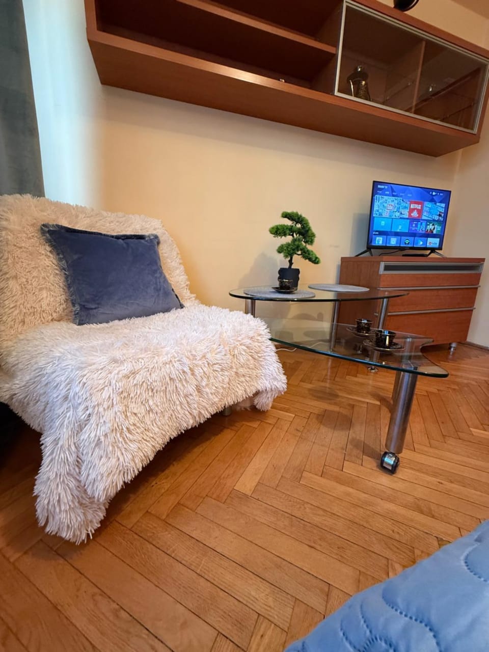 TV and multimedia, Seating area