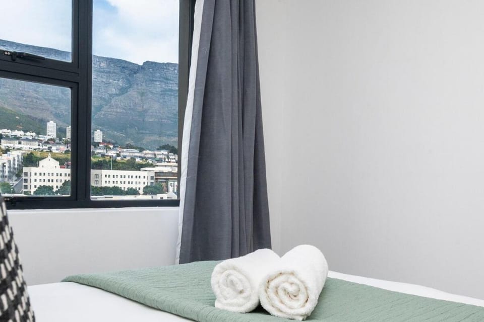 Splendid Views in Cape Town Apartment in Cape Town