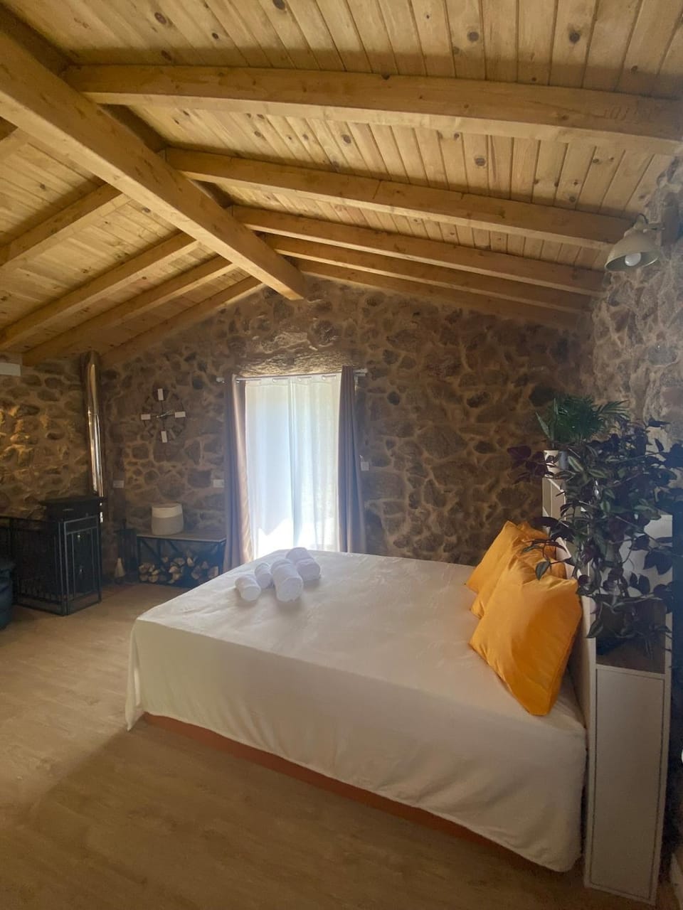 Casa de Piedra Vistas & Relax House in Galicia