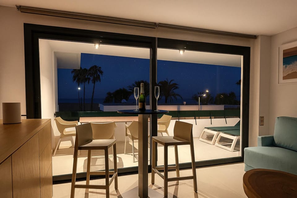 Balcony/Terrace, Living room