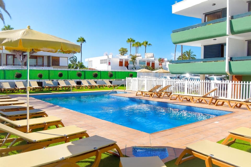 Pool view, Swimming pool, Swimming pool