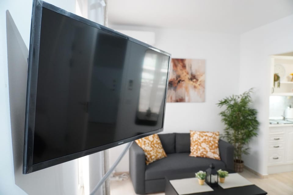 VV - ET Large Stylish Studio In Centre With Pool Apartment in Gibraltar