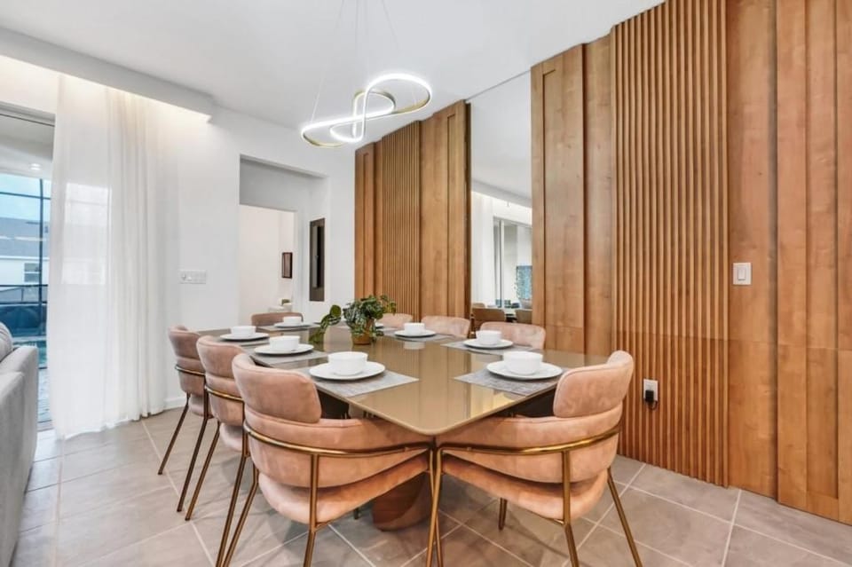 5 BED - 4,5 BATH Townhouse with POOL Solara 2307Dist townhouse House in Four Corners
