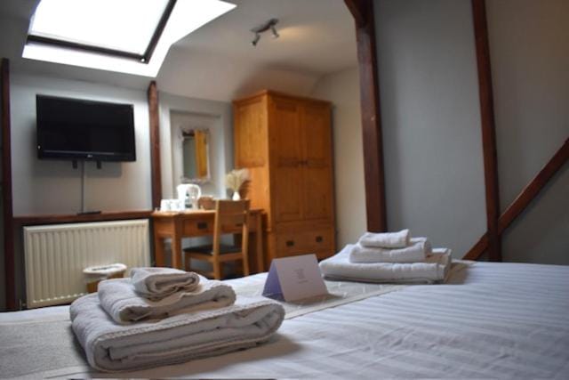 Ru's Inn at the Horse and Groom Inn in Cherwell District