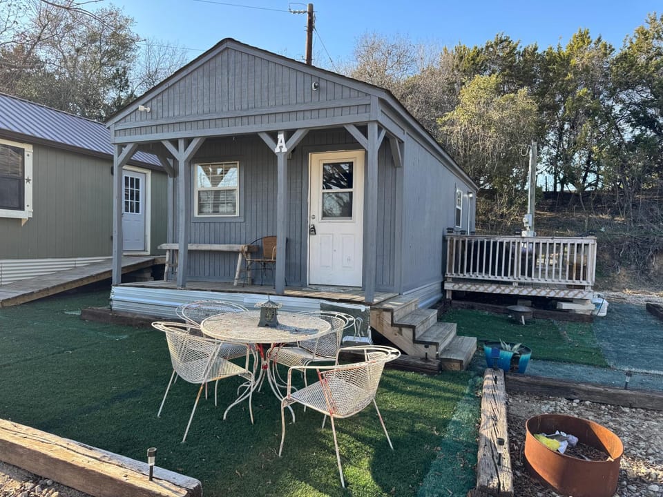 Studio near Lake Weatherford, Eagle Mountain & Lake Worth House in Texas