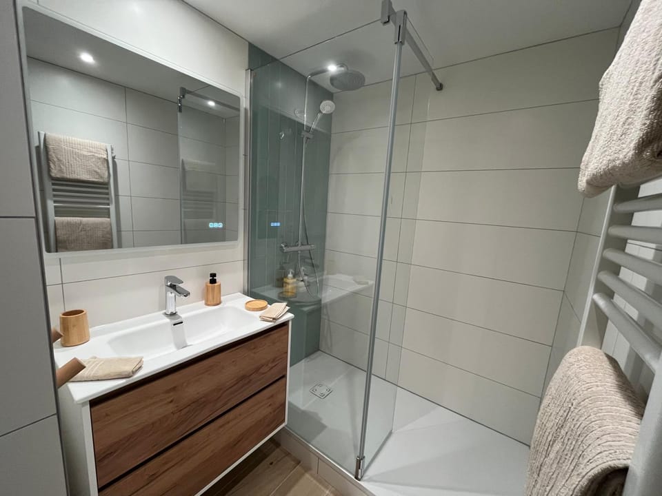 Le Balandrau-Centre Argelès Gazost Apartment in Occitanie