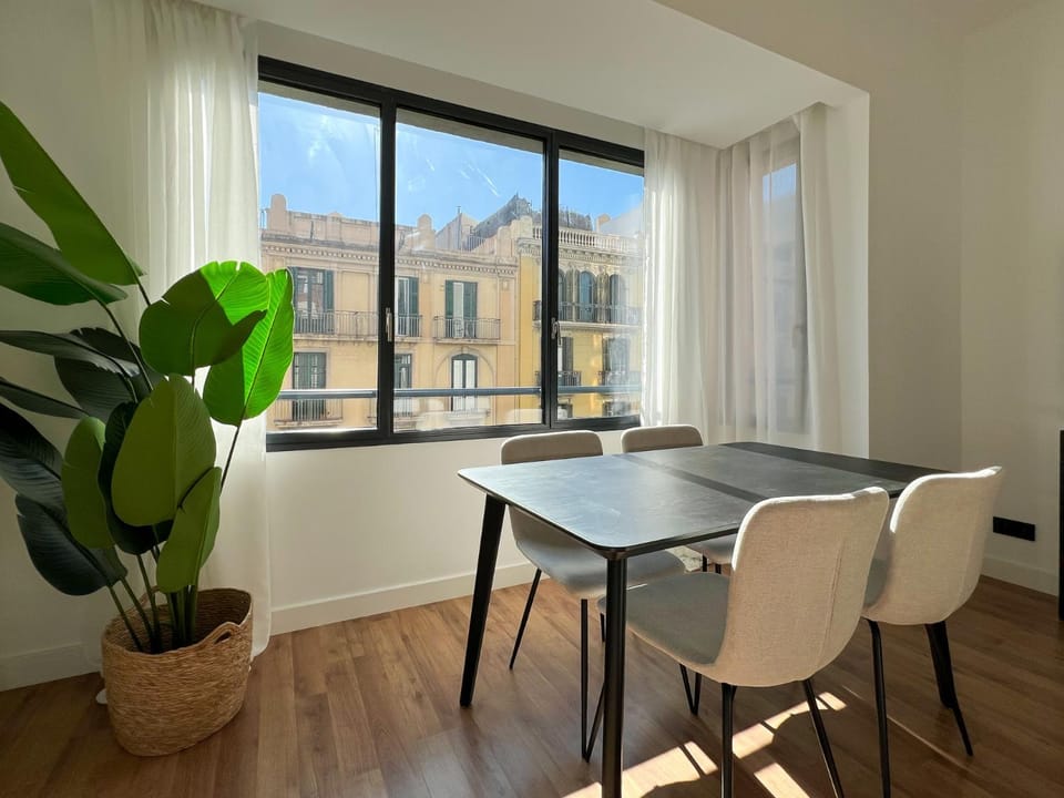 Living room, Seating area, Dining area
