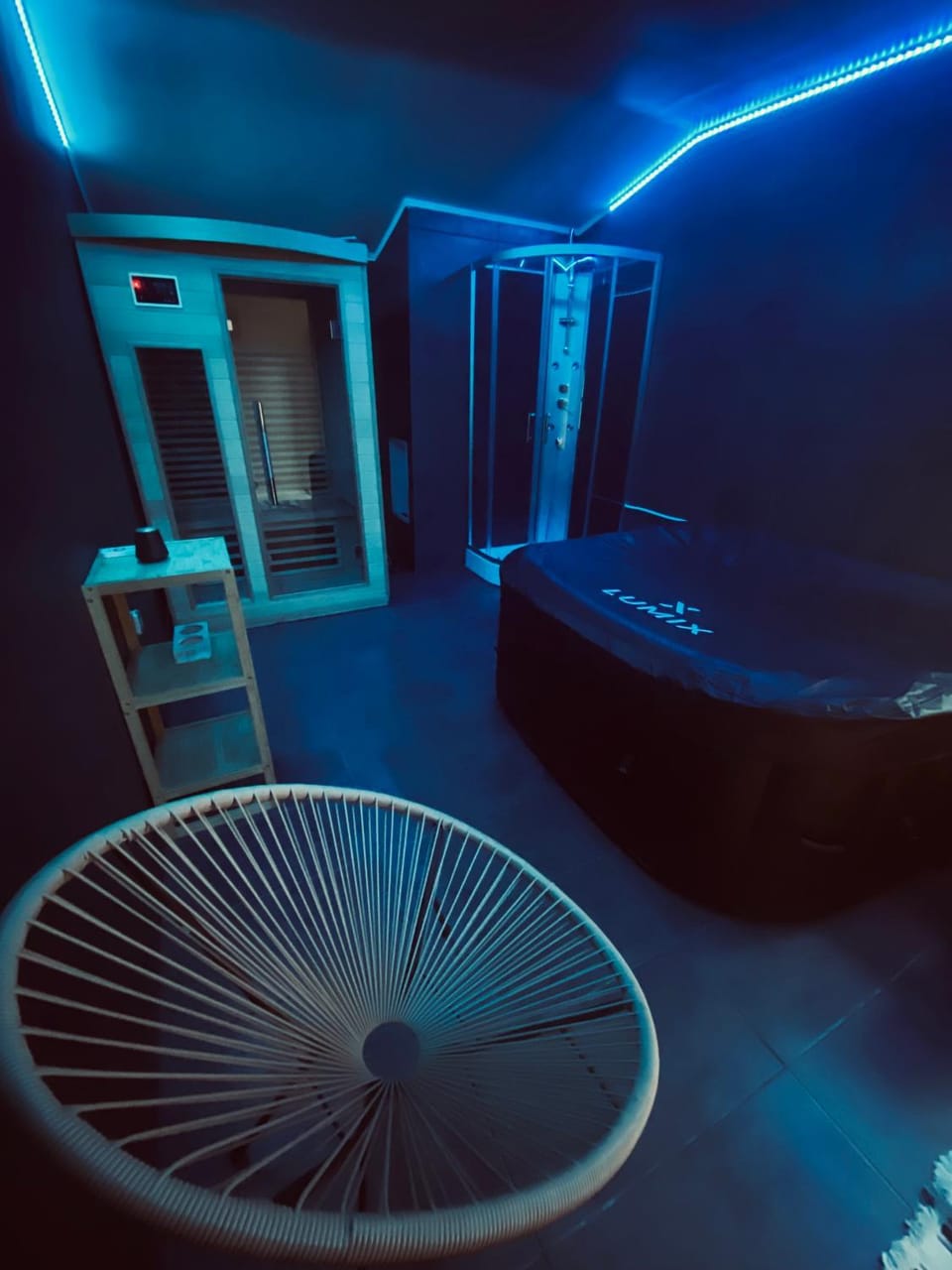 Studio indépendant, au cœur des vignes, avec accès SPA Apartment in Occitanie