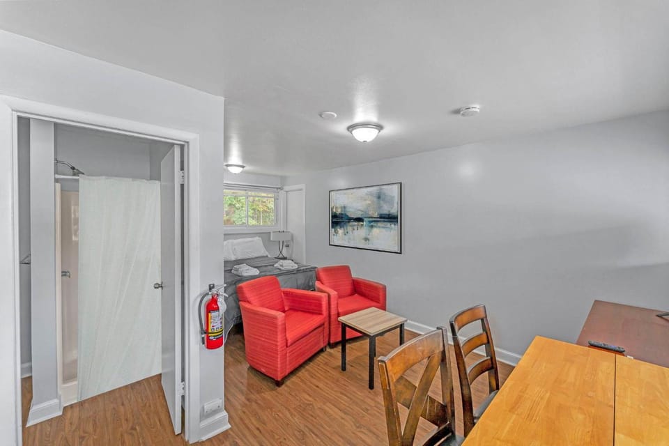 The Main Lineup 3 - All Star Baseball Rentals Apartment in Oneonta