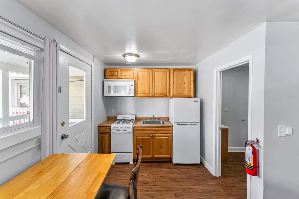The Main Lineup 3 - All Star Baseball Rentals Apartment in Oneonta