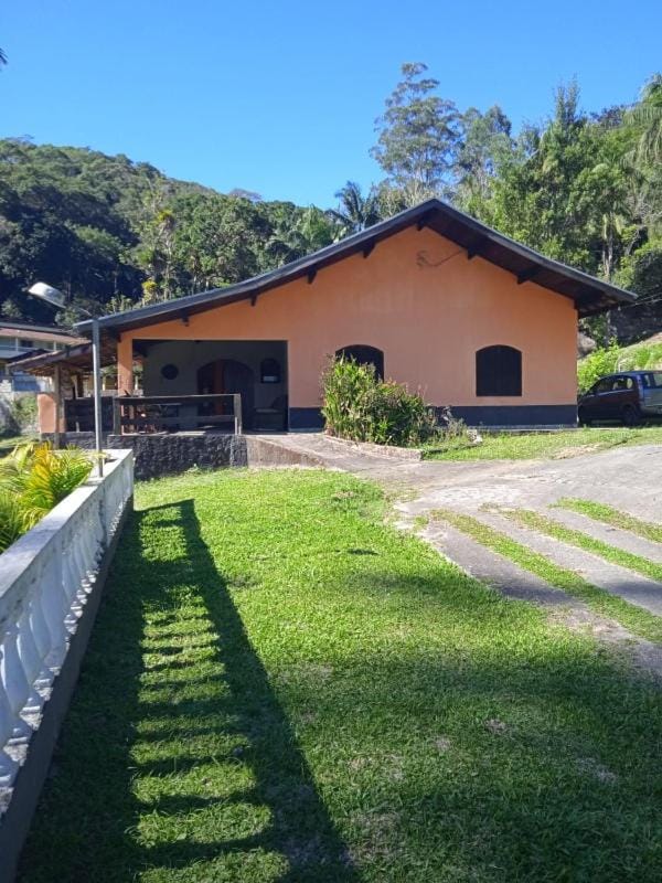 Sitio Vida Nova # Juquitiba House in State of São Paulo