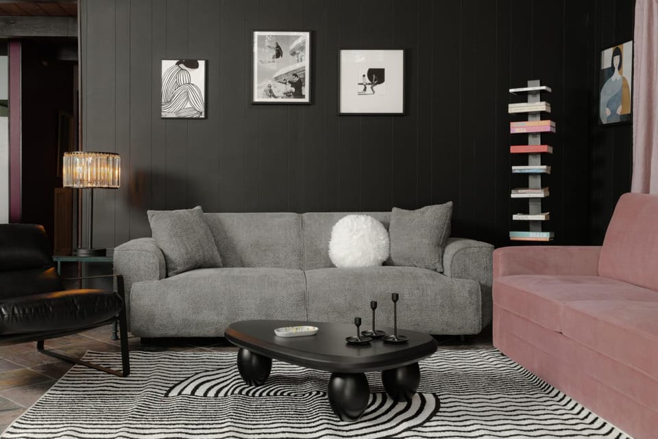 Living room, Seating area