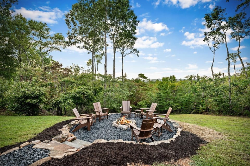 Aska Acres House in Blue Ridge
