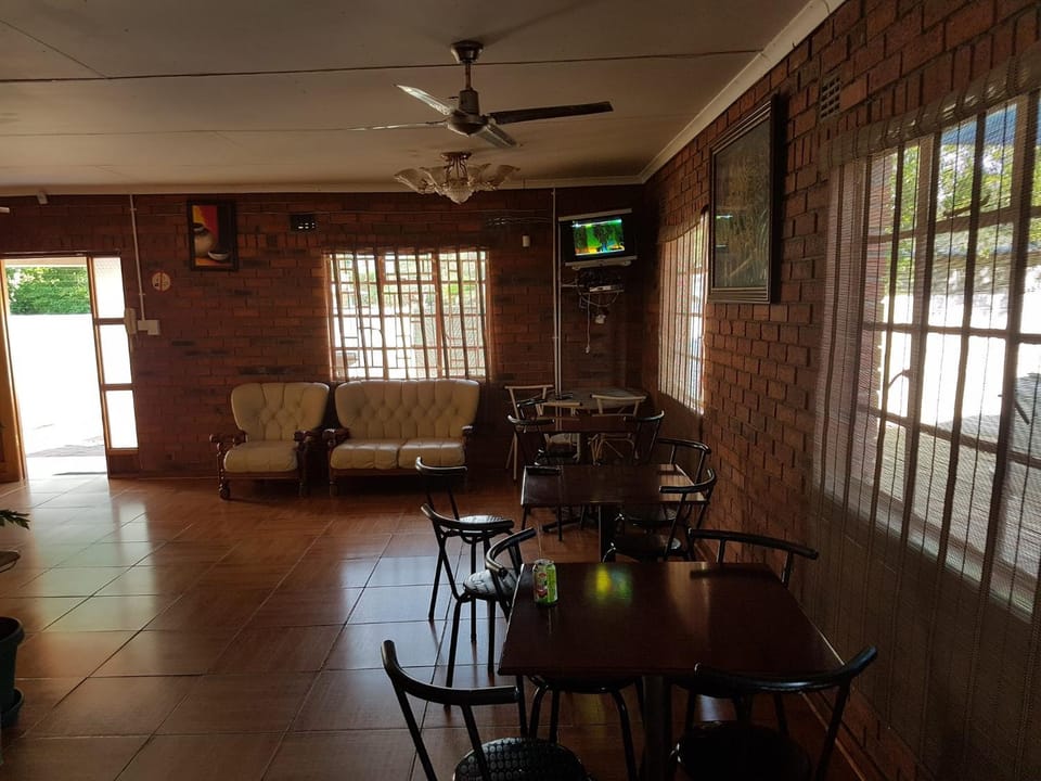 Boiketlo Lodge Gaborone Bed and Breakfast in North West, South Africa