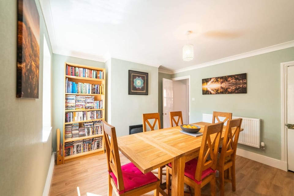 Cosy Character Home - 2 Beds in Malvern Apartment in Malvern Hills District