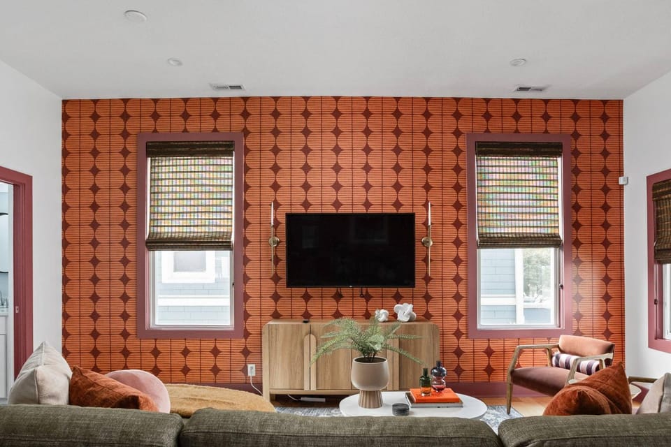 TV and multimedia, Living room, Decorative detail, Seating area