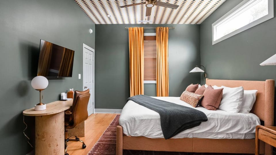 Bed, Bathroom, Decorative detail, Bedroom