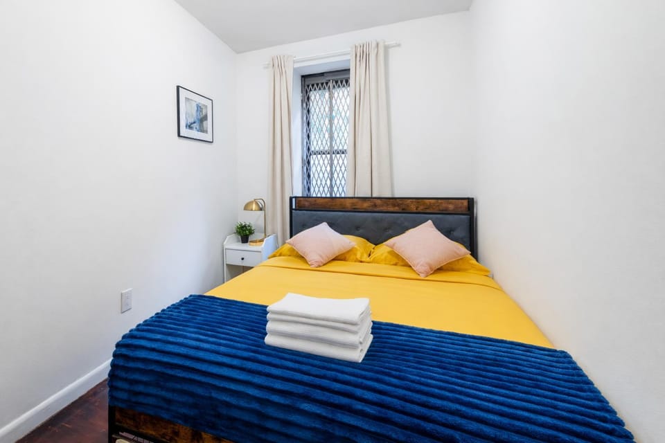 2BD Manhattan Valley Hideaway Apartment in Upper West Side