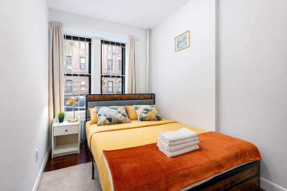 2BD Manhattan Valley Hideaway Apartment in Upper West Side
