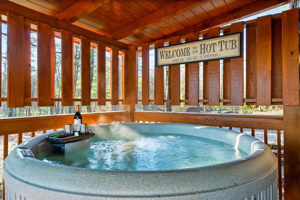 Total Privacy + Stunning Views in Smoky Mountains! House in Sevier County