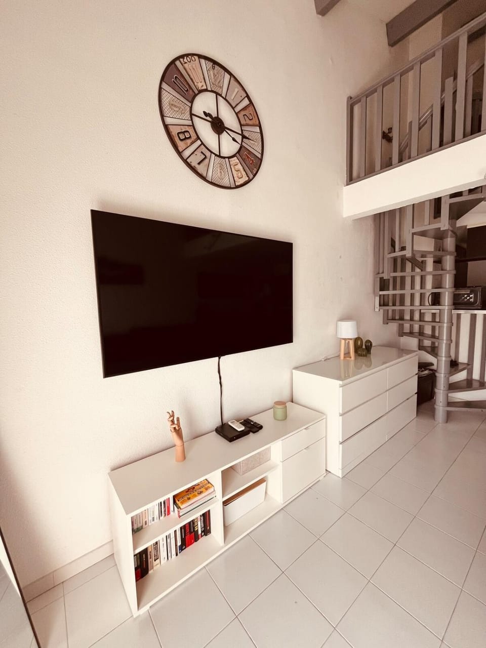 Duplex Cosy Aix proche CV terrasse clim parking Apartment in Aix-en-Provence