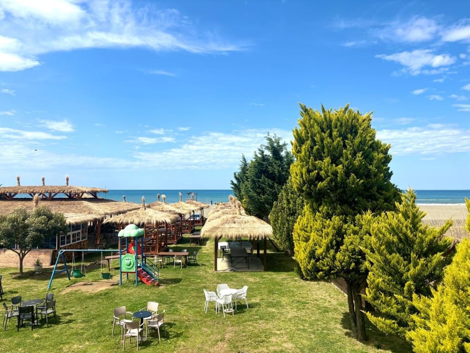 Day, Natural landscape, Garden, Beach, Garden view, Sea view, sunbed