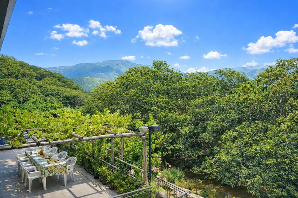 Nearby landmark, Spring, Natural landscape, Mountain view