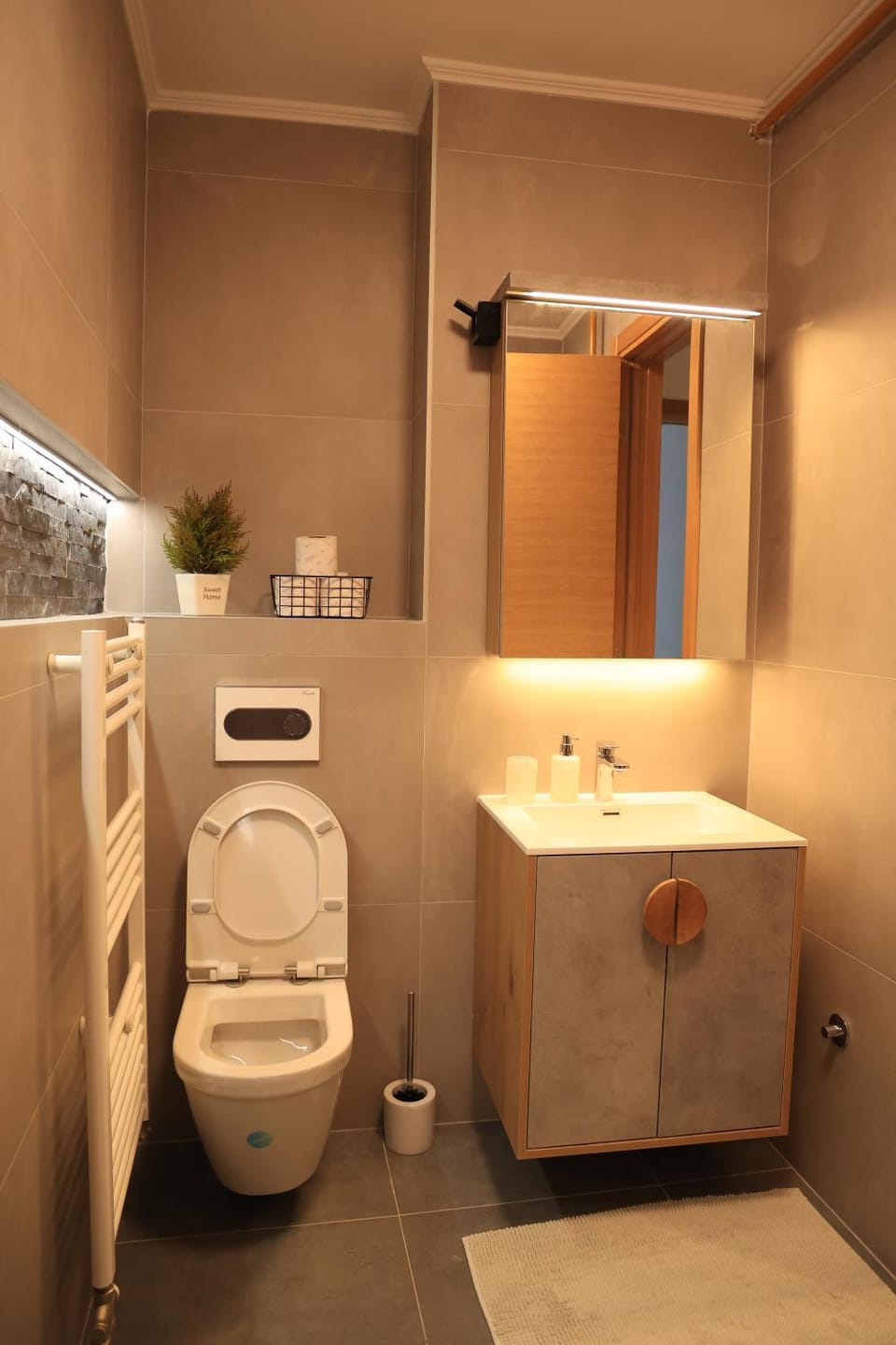 Toilet, Bathroom
