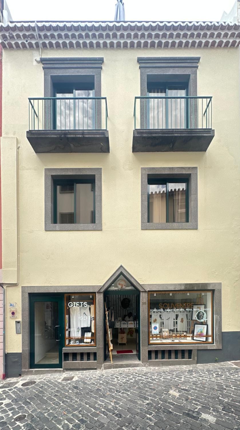Property building, Balcony/Terrace