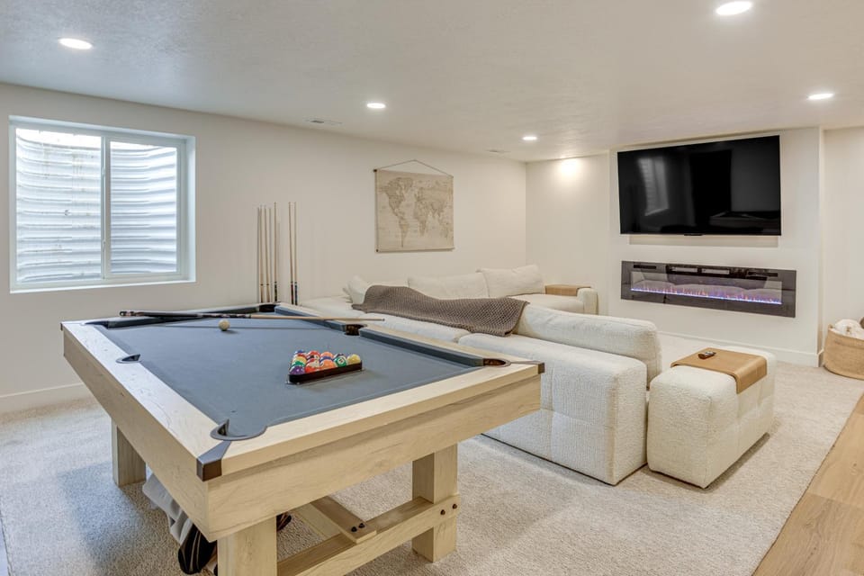 Pool Table & Putting Green! Scenic Ogden Escape Apartment in Utah