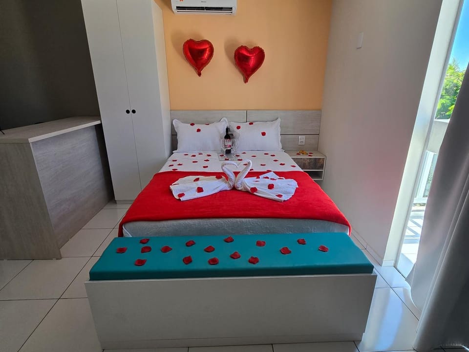 Bed, Photo of the whole room, Bedroom, towels, air conditioner
