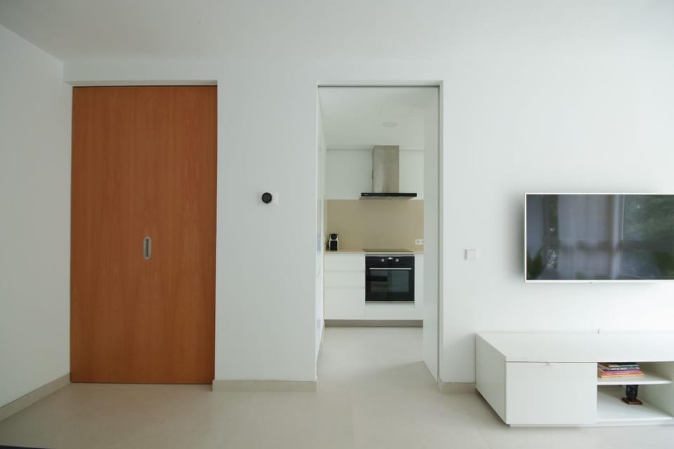 TV and multimedia, Kitchen or kitchenette
