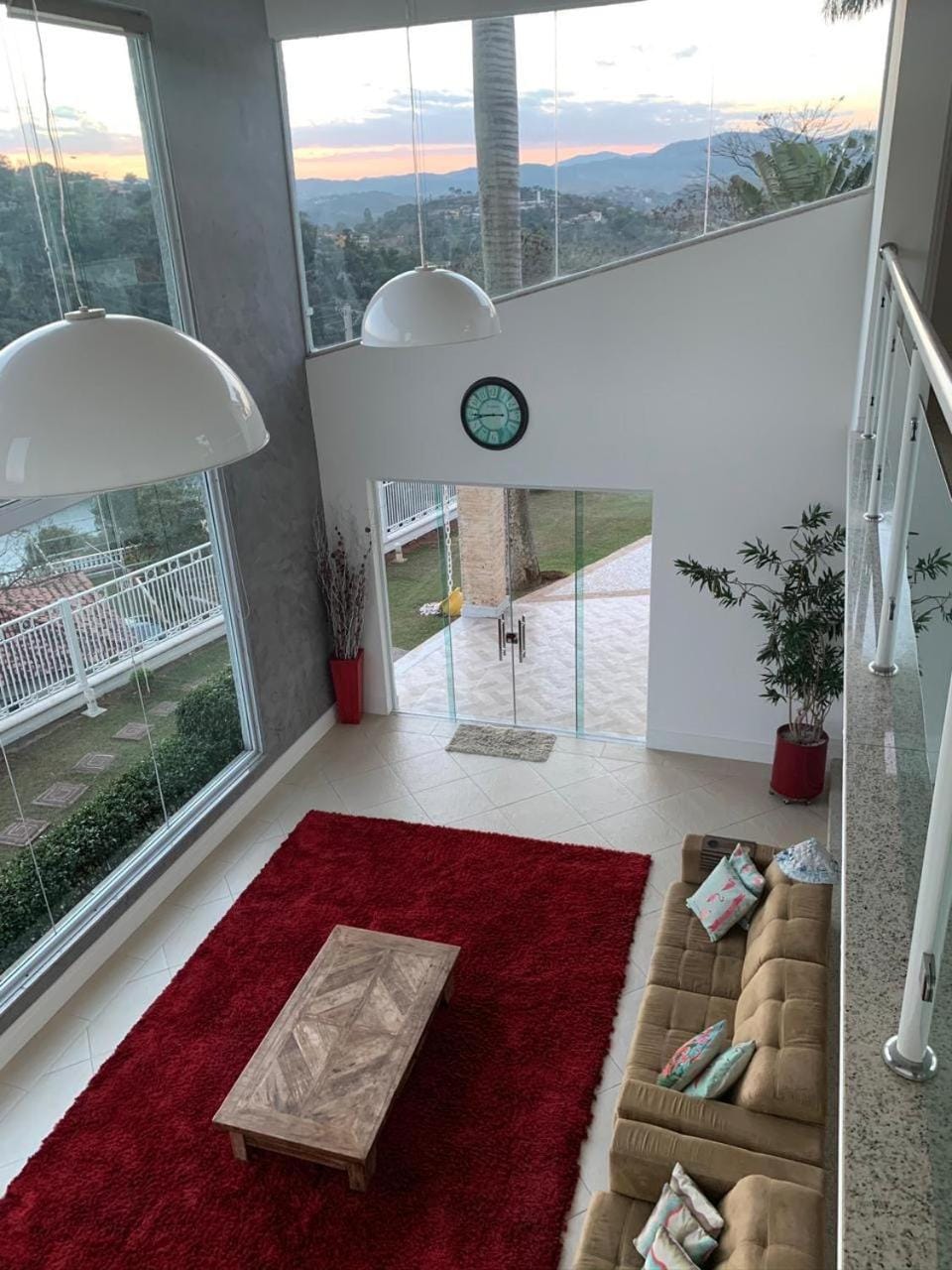 Chácara em condomínio Igarata -SP- vista para represa piscina hidromassagem House in Sao Jose dos Campos