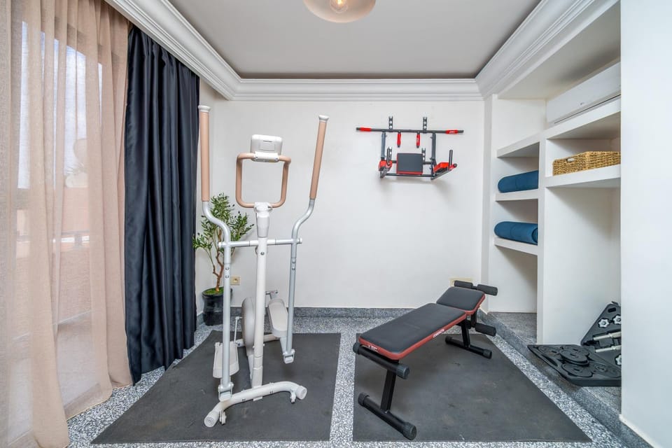 Maison Zen 4 Suites, Private Indoor Pool, Jacuzzi & Gym, Central Marrakech Villa in Marrakesh