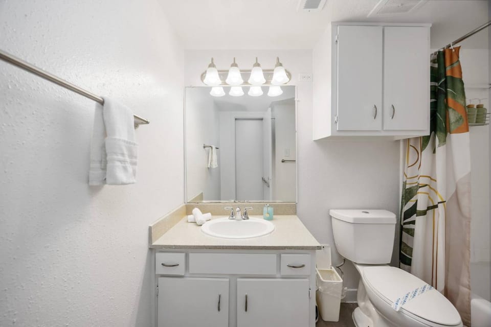 Bathroom, Bath