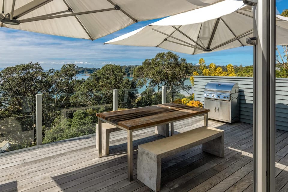 The Cottage - Oneroa's Best Viewpoint House in Auckland Region