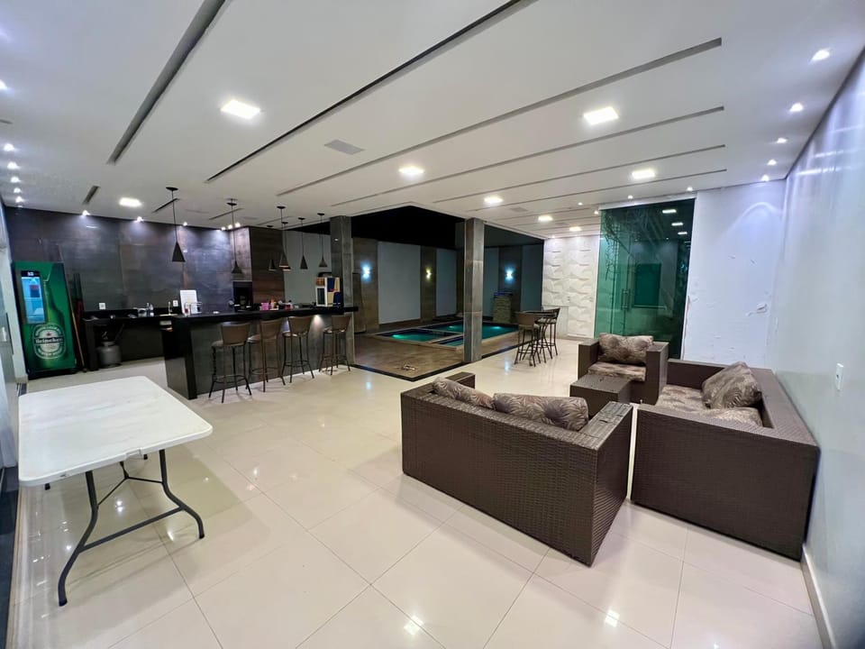 Casa com piscina em Brasília - 15 minutos House in State of Goiás