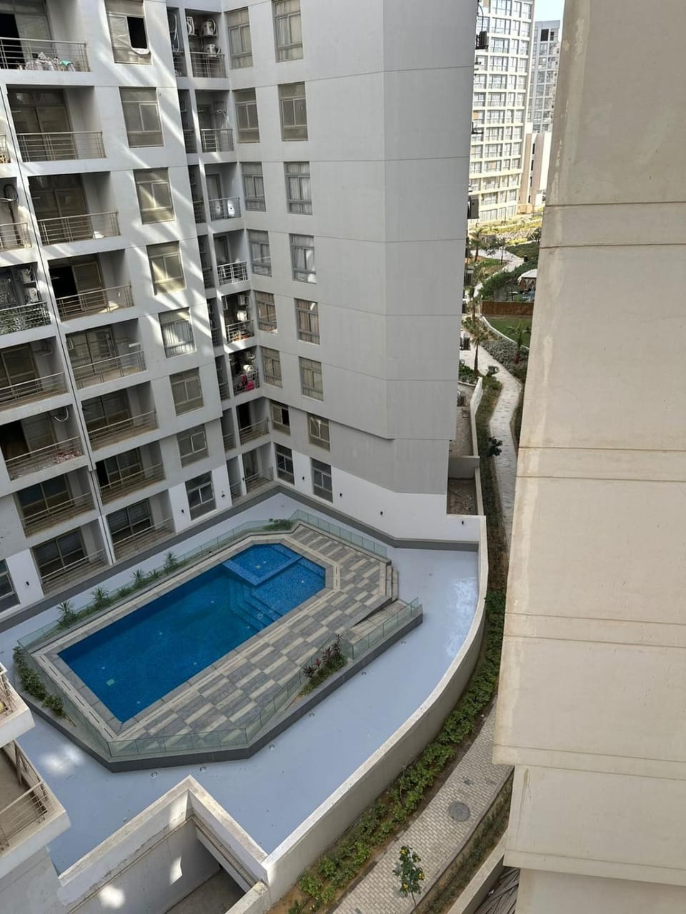 شقه فندقيه مفروشه في كمباوند وان قطاميه المعادي Apartment in Cairo Governorate