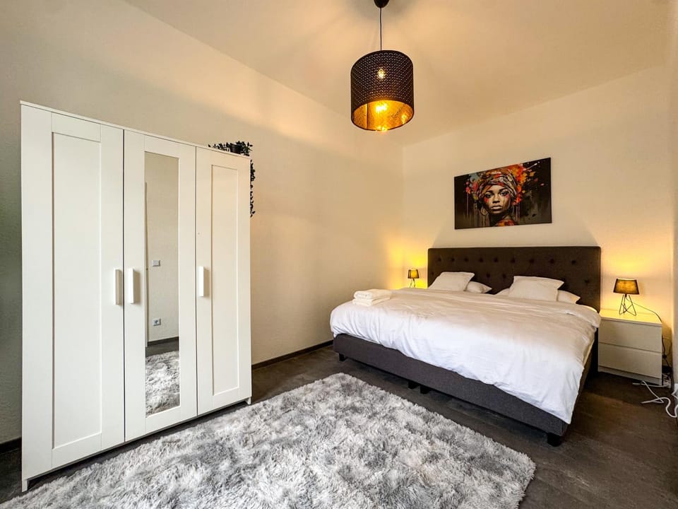 Bed, Bedroom, wardrobe
