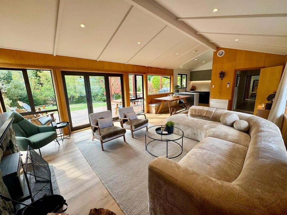 49 Chalet Crescent House in Hanmer Springs
